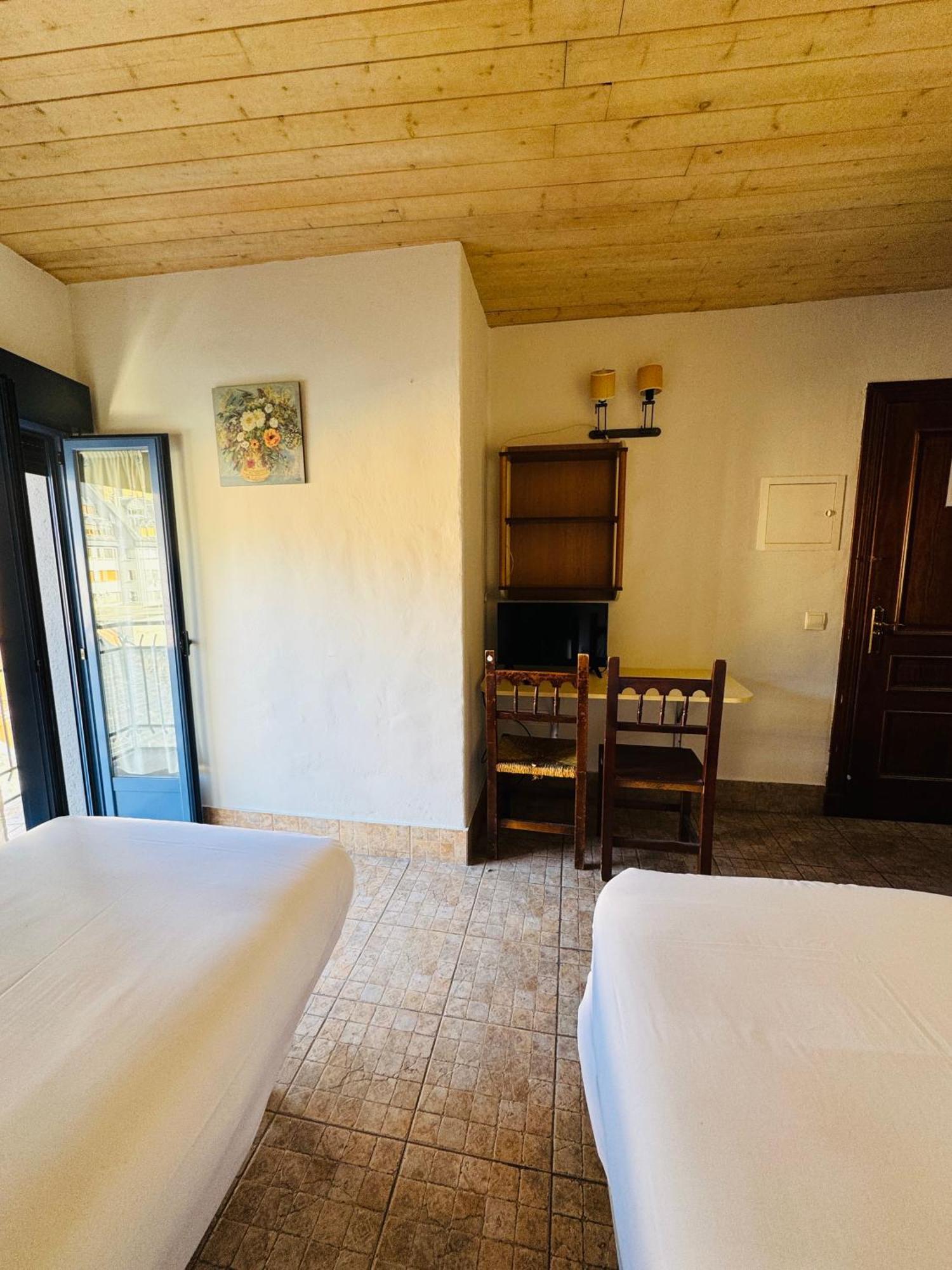 Hostal Nau Pradets Viella Extérieur photo